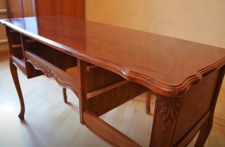 Экспресс-реставрация группы столов середины 20 века в реставрационной мастерской RESTORER.EXPERT