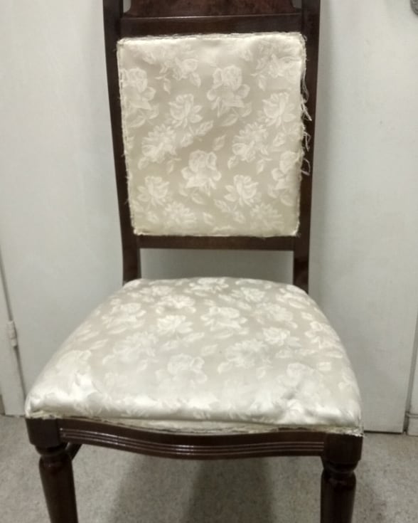 Перетяжка итальянского стула в реставрационной мастерской Restorer.expert