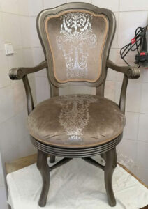 Реставрация, ремонт и перетяжка деревянного кресла