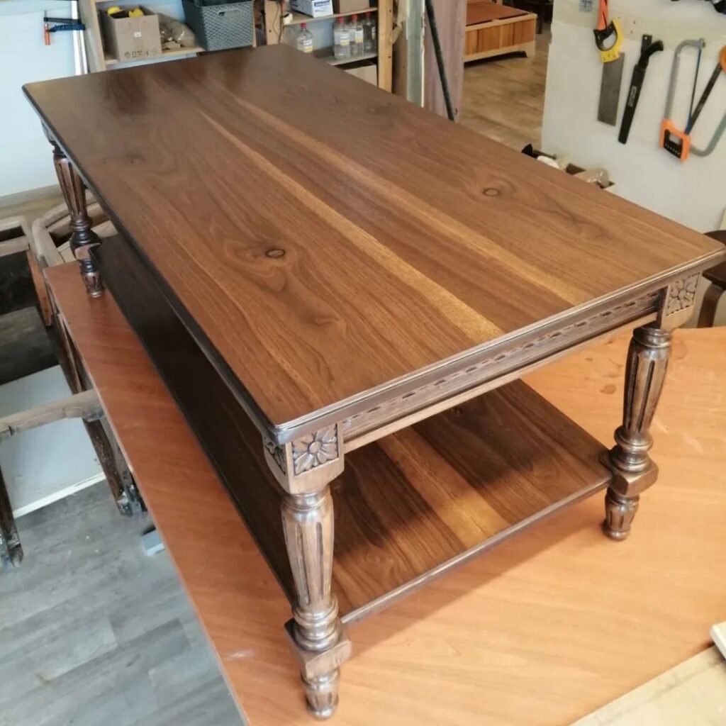 Реставрация и ремонт старого деревянного стола